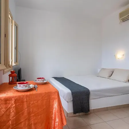 Apartment Mylopotas With Sea View I *